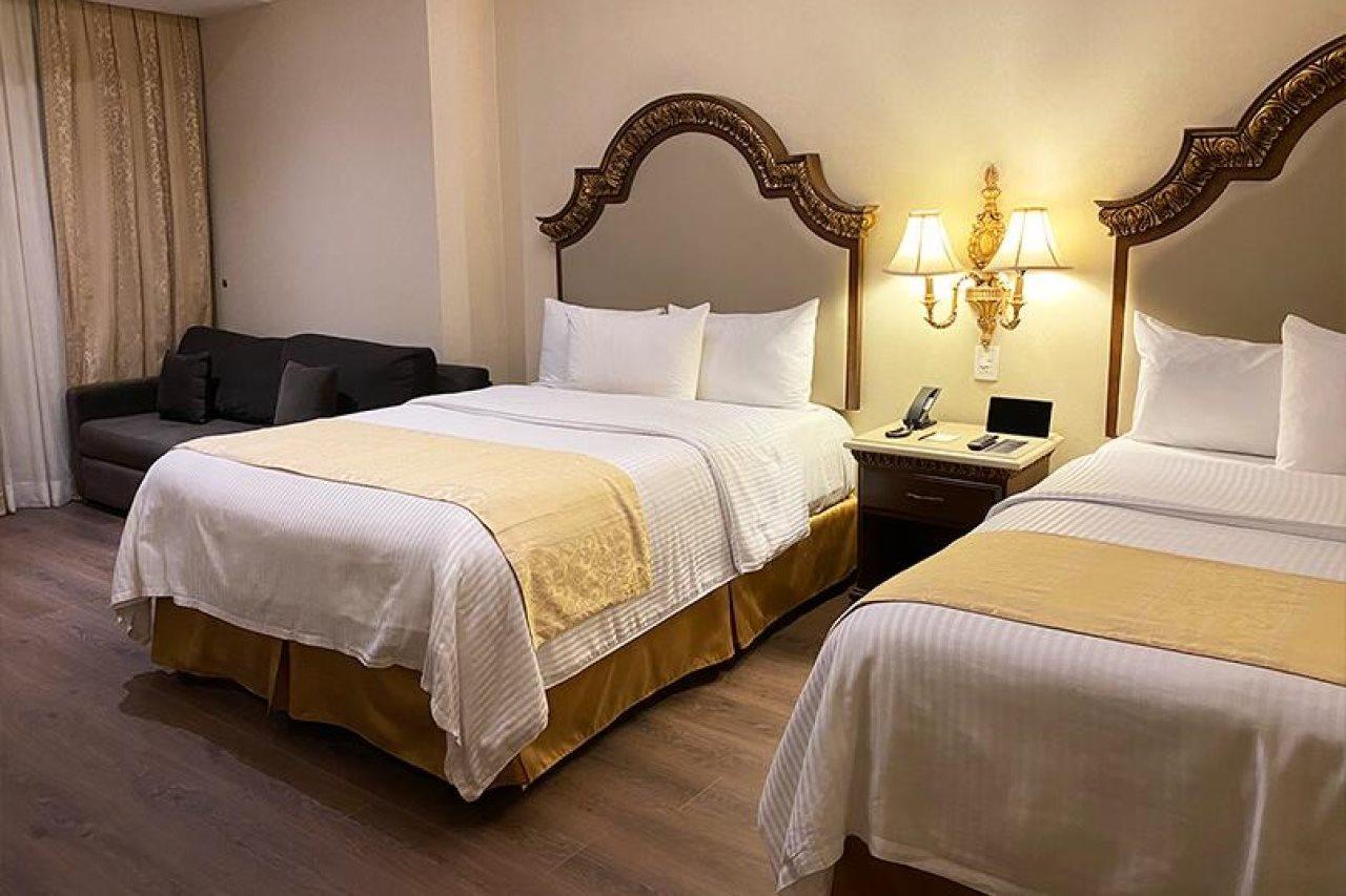 Safi Royal Luxury Valle San Pedro Garza Garcia Экстерьер фото A room at the hotel