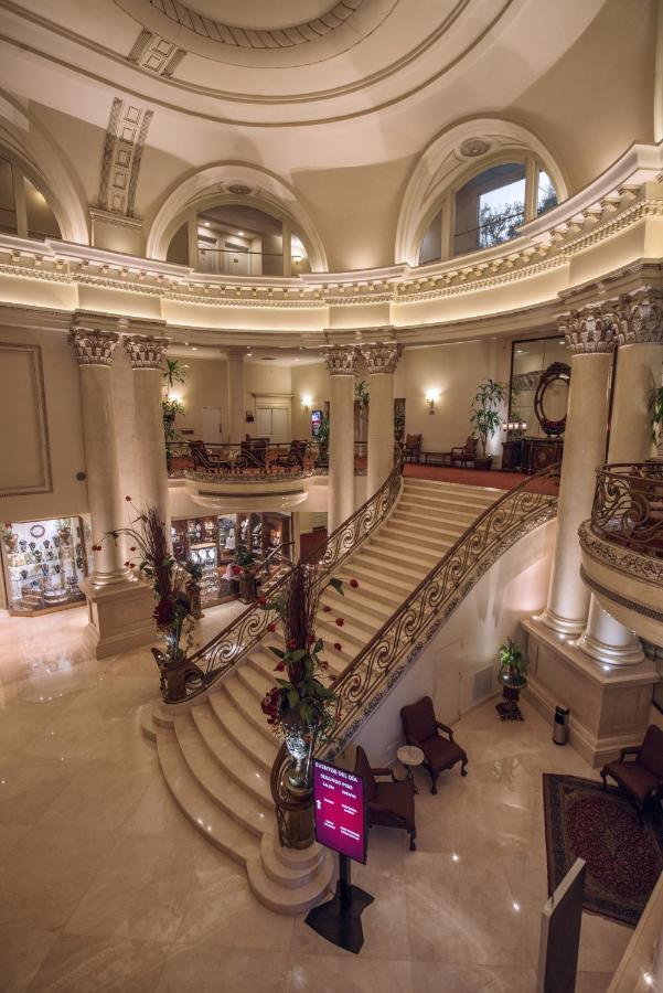 Safi Royal Luxury Valle San Pedro Garza Garcia Экстерьер фото The lobby of the Four Seasons Hotel