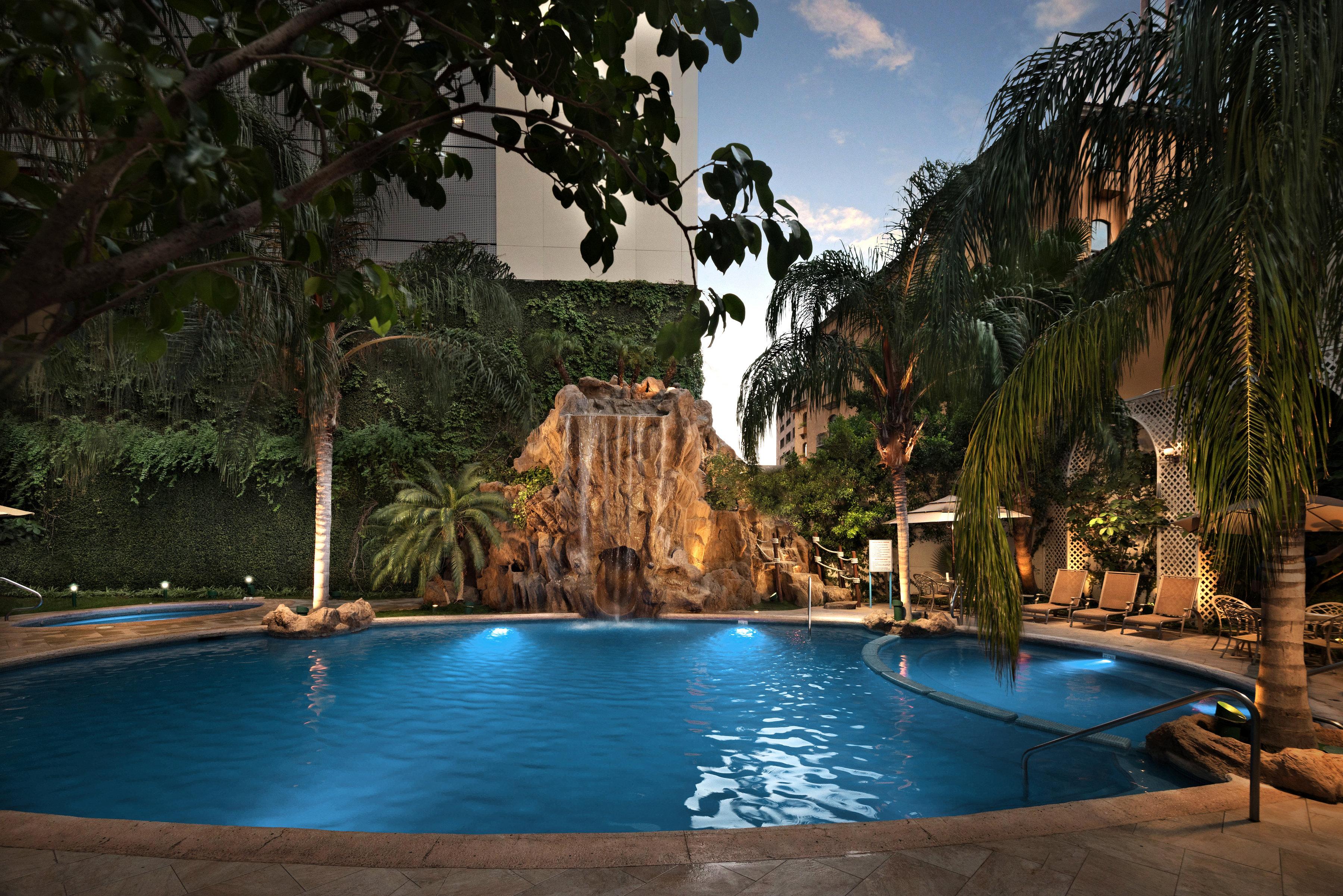 Safi Royal Luxury Valle San Pedro Garza Garcia Экстерьер фото The pool at the hotel