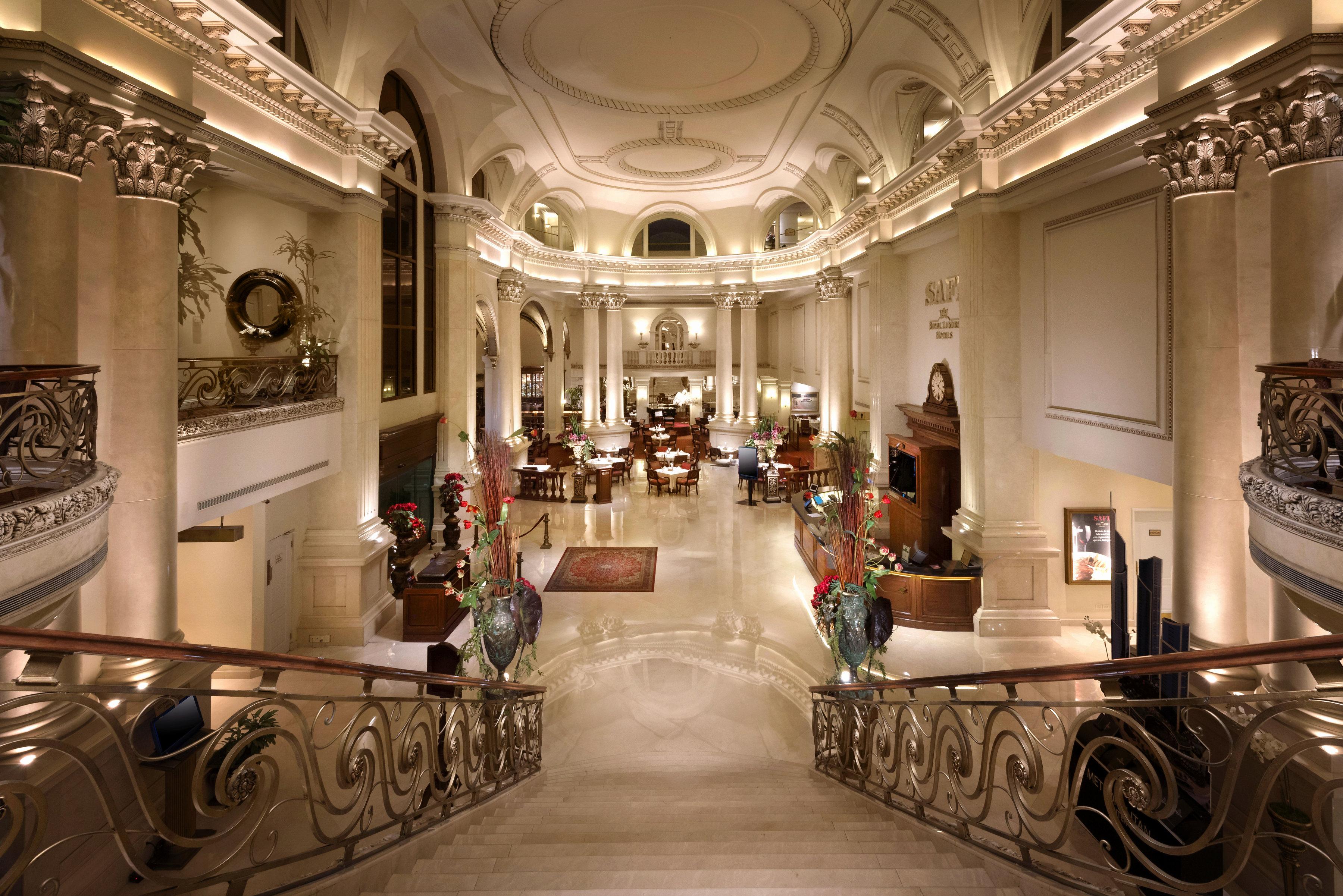 Safi Royal Luxury Valle San Pedro Garza Garcia Экстерьер фото The lobby of the Four Seasons Hotel