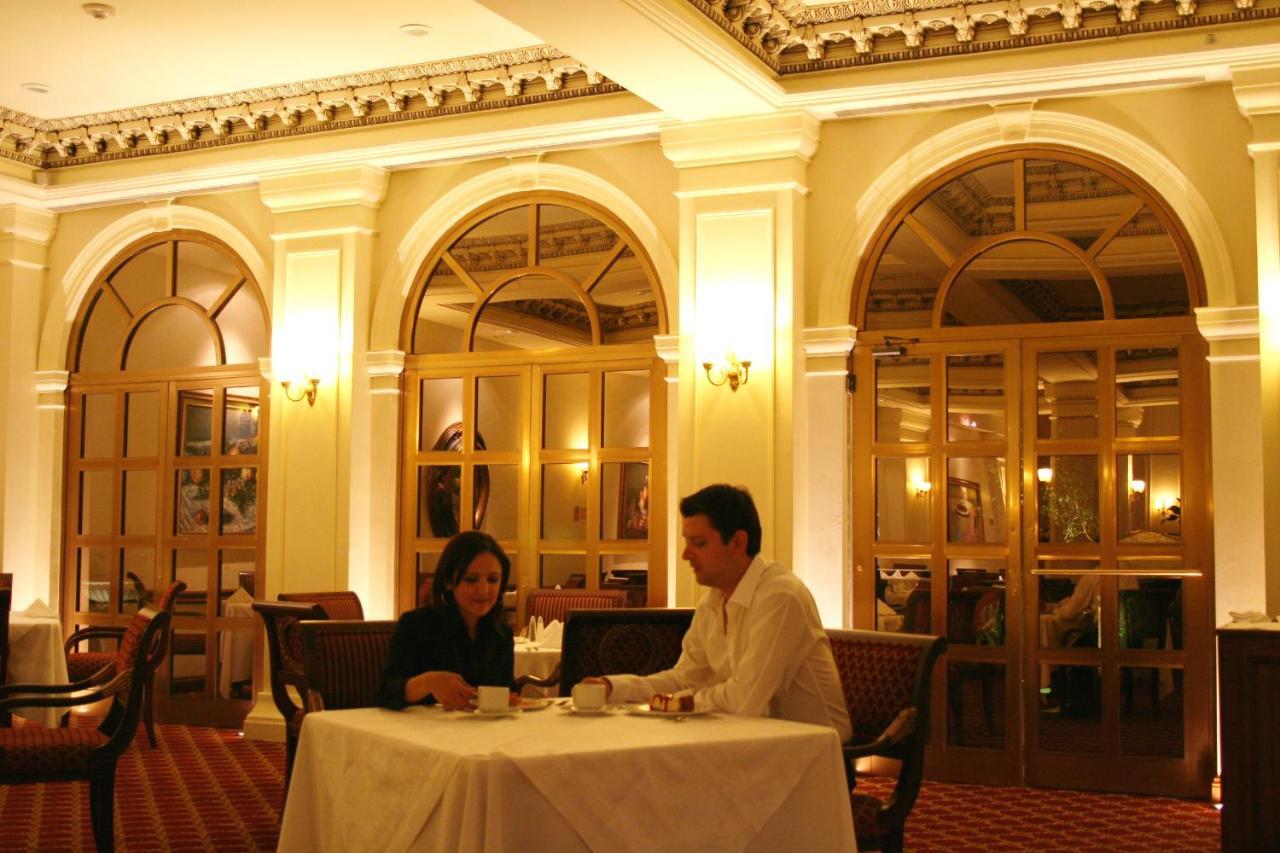 Safi Royal Luxury Valle San Pedro Garza Garcia Экстерьер фото The lobby lounge