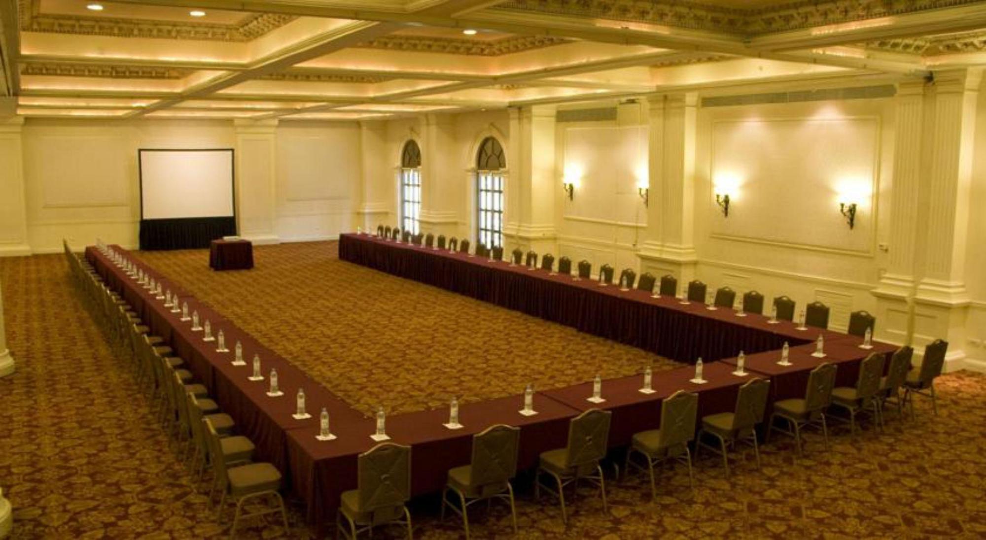 Safi Royal Luxury Valle San Pedro Garza Garcia Экстерьер фото The ballroom