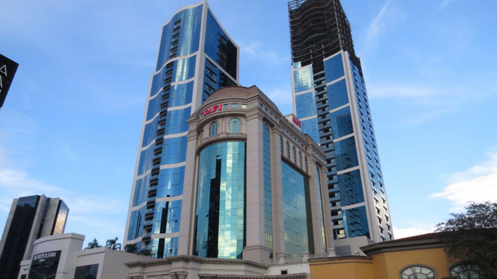 Safi Royal Luxury Valle San Pedro Garza Garcia Экстерьер фото The hotel in 2016