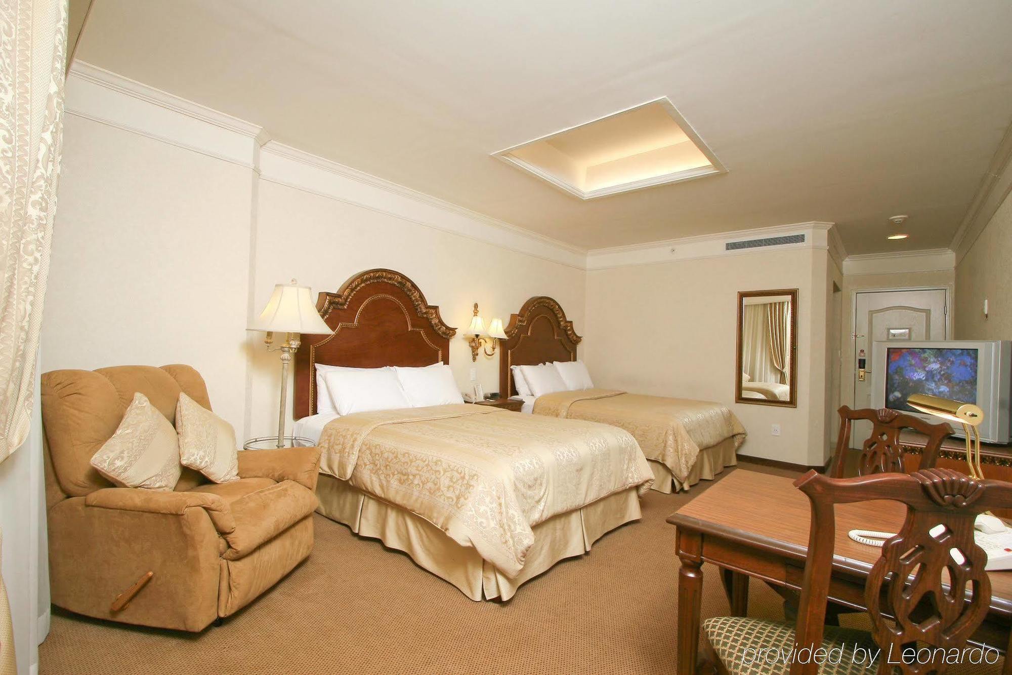 Safi Royal Luxury Valle San Pedro Garza Garcia Номер фото A room at the hotel